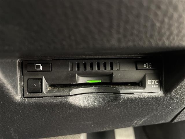 Toyota C-HR 2017 7987385-12