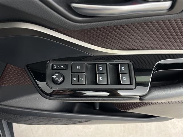 Toyota C-HR 2017 7987385-22