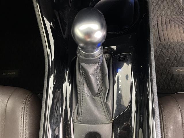 Toyota C-HR 2017 7987385-9