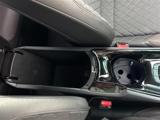 Toyota C-HR 2018 7987397-10