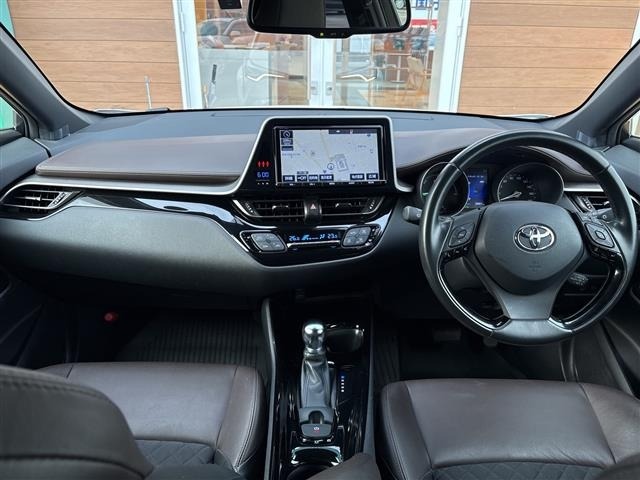 Toyota C-HR 2018 7987397-14