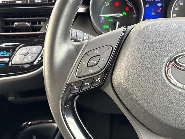 Toyota C-HR 2018 7987397-16