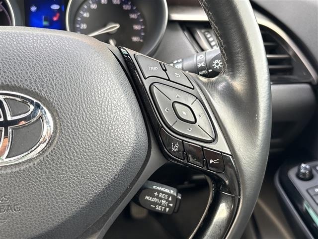 Toyota C-HR 2018 7987397-17