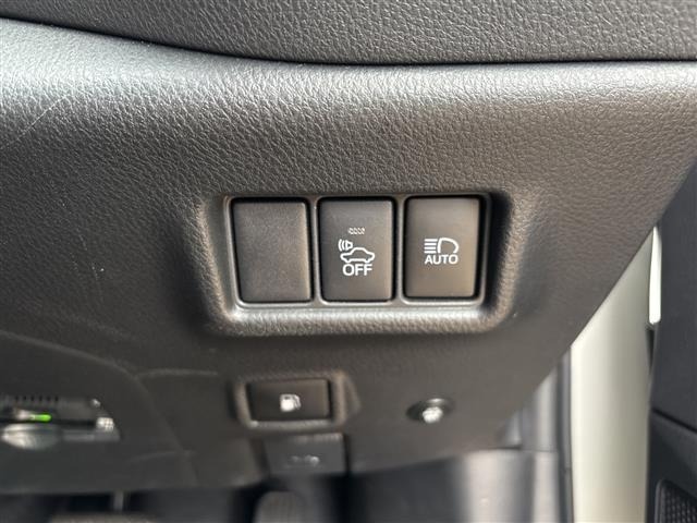 Toyota C-HR 2018 7987397-20