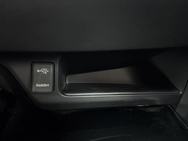 Toyota C-HR 2018 7987397-22