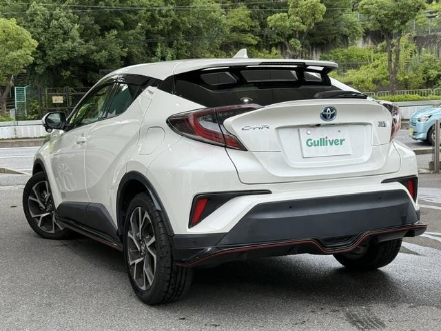 Toyota C-HR 2017 7987398-13