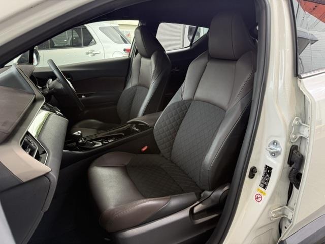 Toyota C-HR 2017 7987398-18