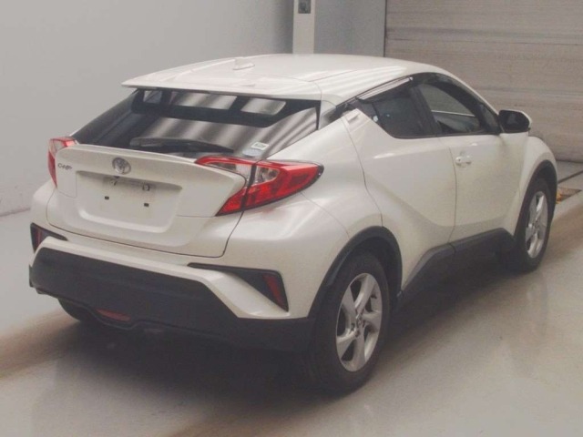Toyota C-HR 2019 7987402-1