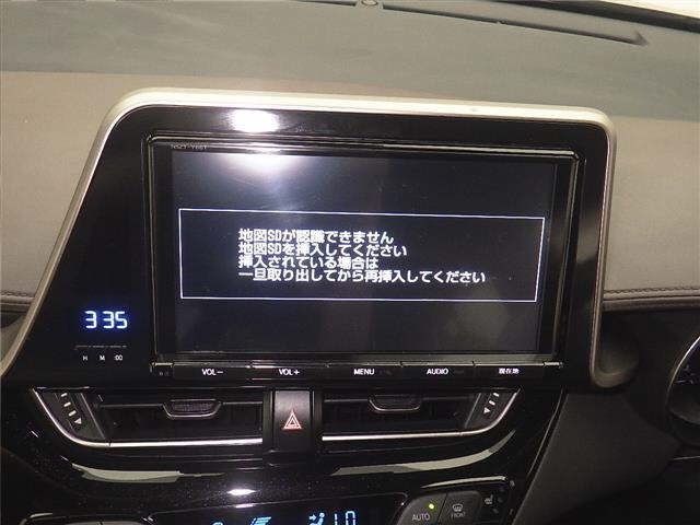 Toyota C-HR 2016 7987427-6