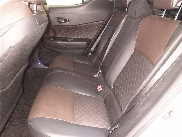 Toyota C-HR 2016 7987427-7