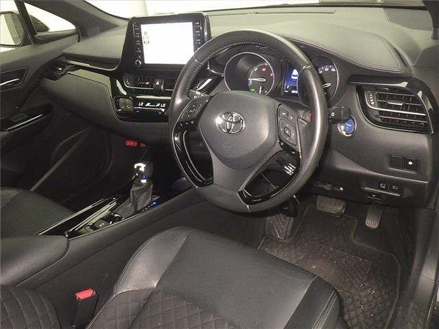 Toyota C-HR 2022 7987428-3