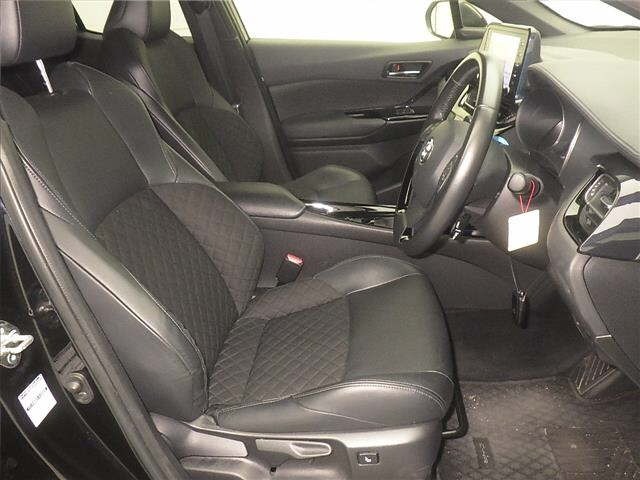 Toyota C-HR 2022 7987428-5