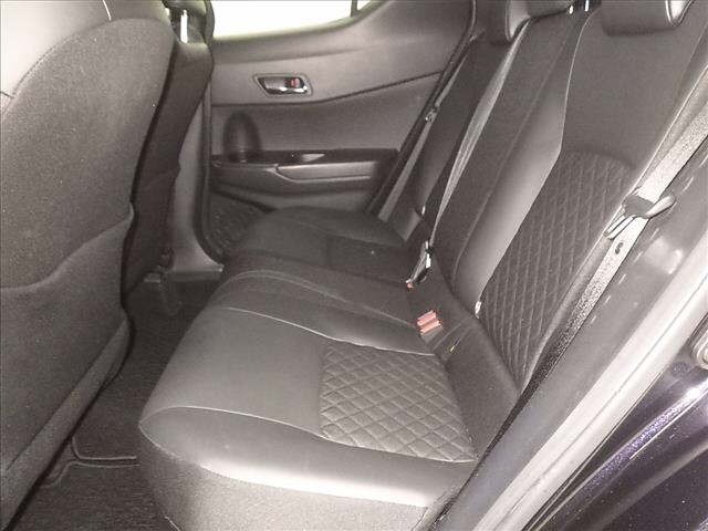 Toyota C-HR 2022 7987428-7