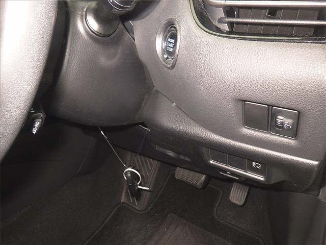 Toyota C-HR 2017 7987429-8