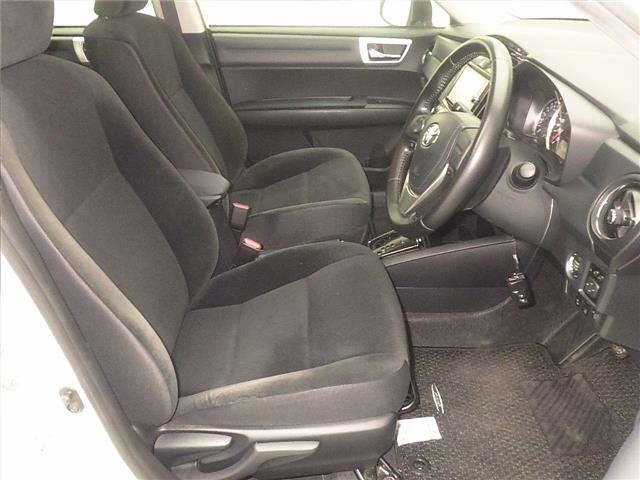 Toyota COROLLA AXIO 2017 7988854-5
