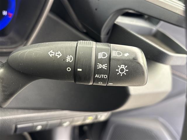 Toyota COROLLA TOURING 2020 7988811-10