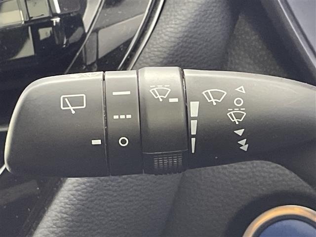 Toyota COROLLA TOURING 2022 7988816-18