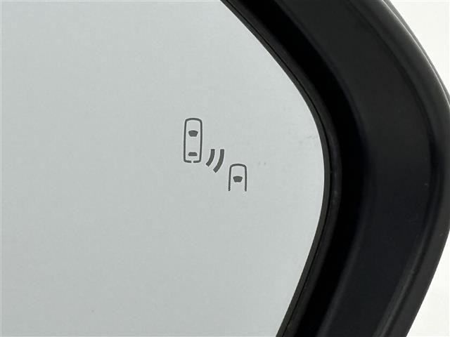 Toyota COROLLA TOURING 2021 7988817-1