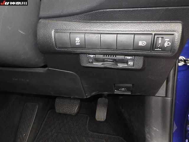 Toyota COROLLA TOURING 2022 7988820-7