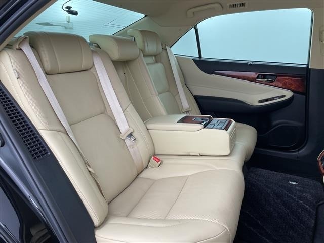 Toyota CROWN MAJESTA 2015 7988574-1
