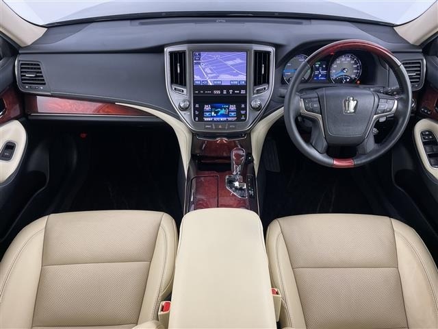 Toyota CROWN MAJESTA 2015 7988574-14