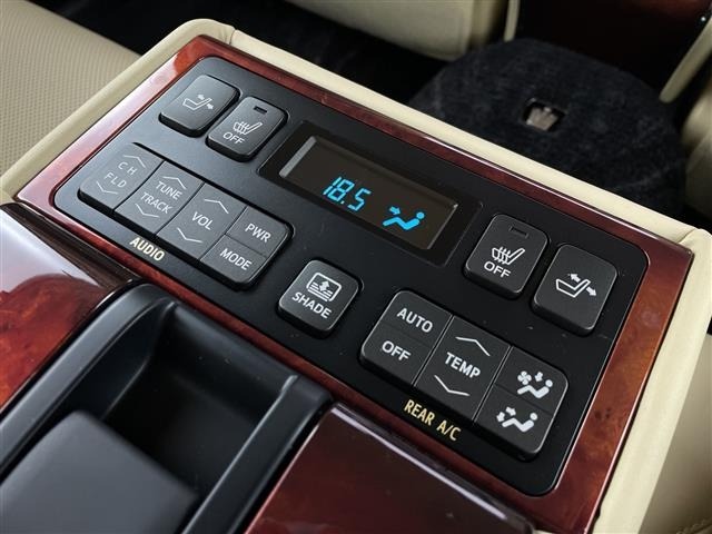Toyota CROWN MAJESTA 2015 7988574-3