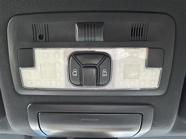 Toyota ESTIMA 2018 7988709-2