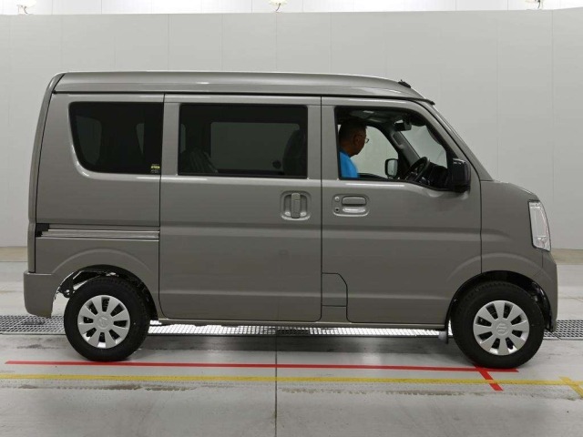 Suzuki EVERY 2026 7984766-3