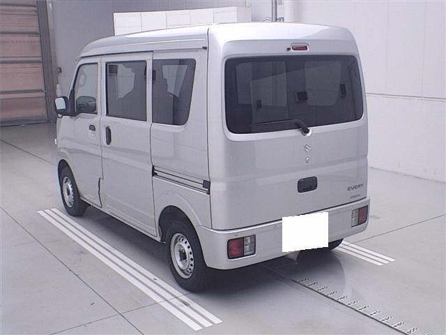 Suzuki EVERY 2025 7985199-1