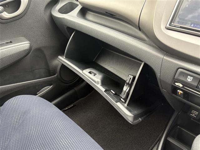 Honda FIT 2011 7986208-12