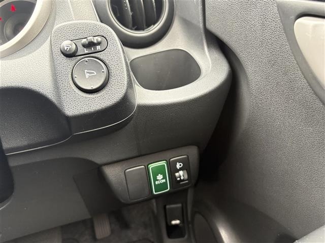 Honda FIT 2011 7986208-9