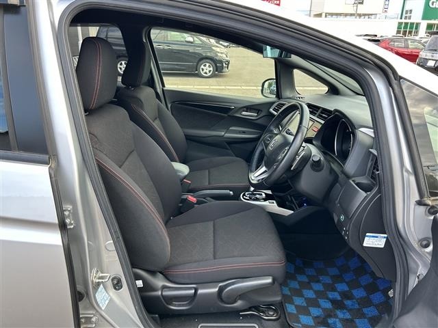 Honda FIT 2016 7986219-20