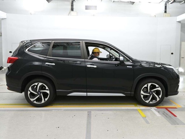 Subaru FORESTER 2022 7988260-3