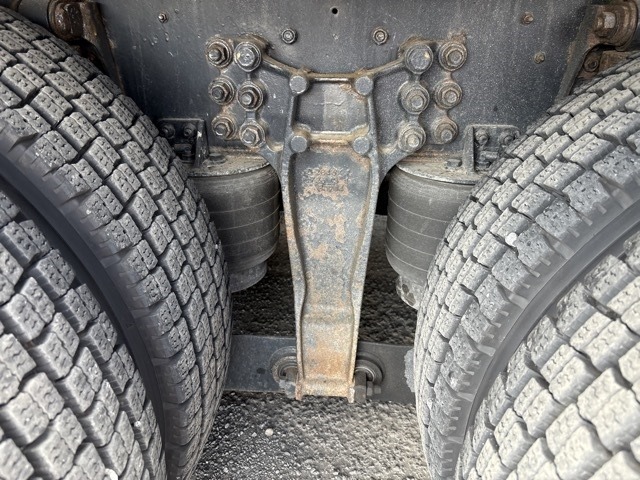 Isuzu GIGA 2018 7986925-8