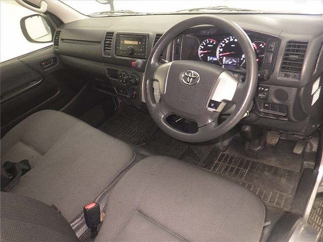 Toyota HIACE VAN 2018 7983672-3