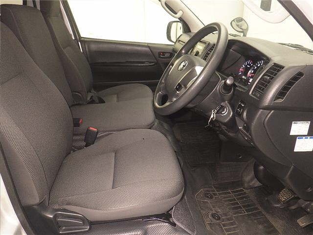 Toyota HIACE VAN 2018 7983672-5