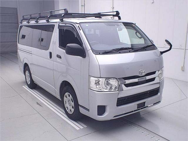 Toyota HIACE VAN 2020 7983683-0