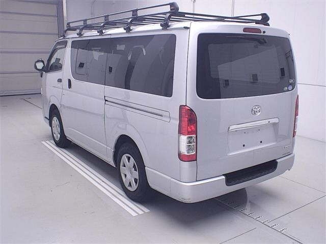 Toyota HIACE VAN 2020 7983683-1