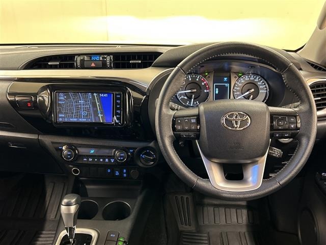 Toyota HILUX 2022 7988901-17