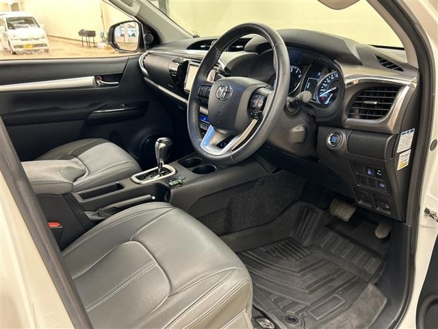 Toyota HILUX 2022 7988901-5