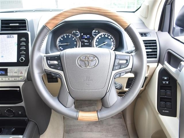 Toyota LAND CRUISER PRADO 2022 7988629-12
