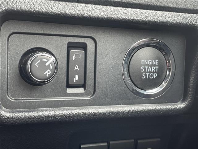 Toyota LAND CRUISER PRADO 2023 7988630-12