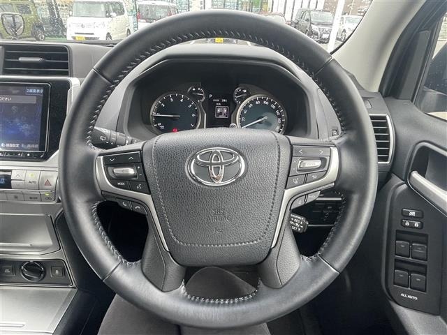 Toyota LAND CRUISER PRADO 2023 7988630-19