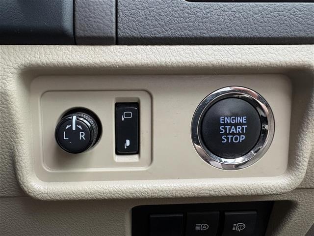 Toyota LAND CRUISER PRADO 2017 7988631-6