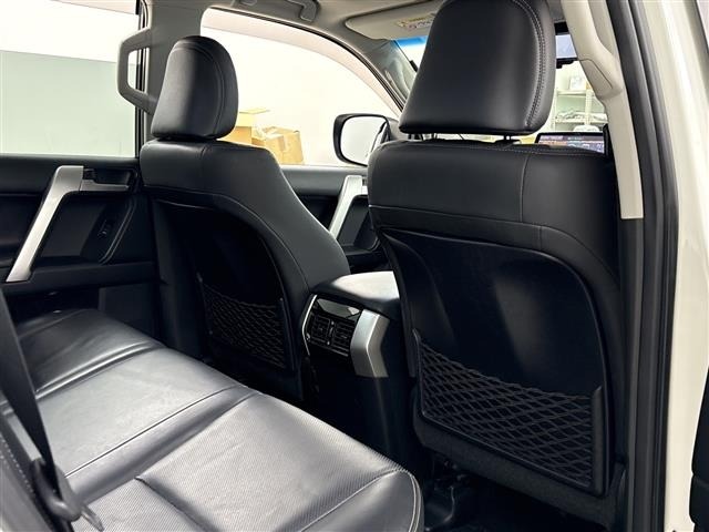 Toyota LAND CRUISER PRADO 2019 7988632-4