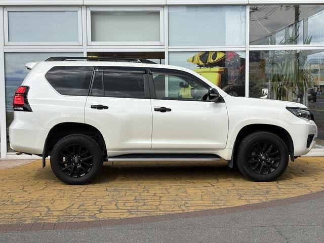 Toyota LAND CRUISER PRADO 2022 7988633-17