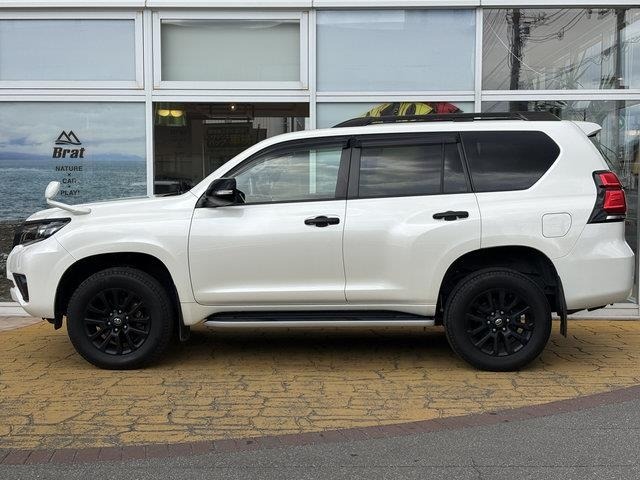 Toyota LAND CRUISER PRADO 2022 7988633-18