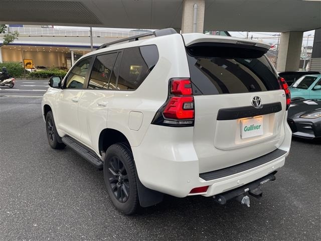 Toyota LAND CRUISER PRADO 2023 7988634-13