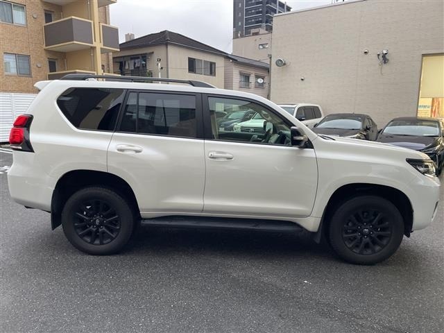 Toyota LAND CRUISER PRADO 2023 7988634-21