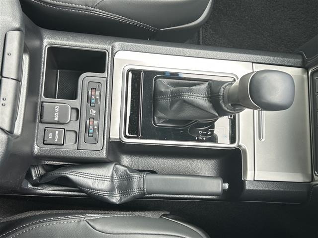 Toyota LAND CRUISER PRADO 2023 7988636-28